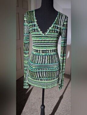 Green Patterned V-Neck Long Sleeve Sheer Top